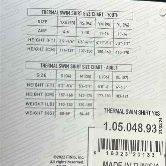 FINIS Thermal Swim Shirt in Black - Picture 7 of 15